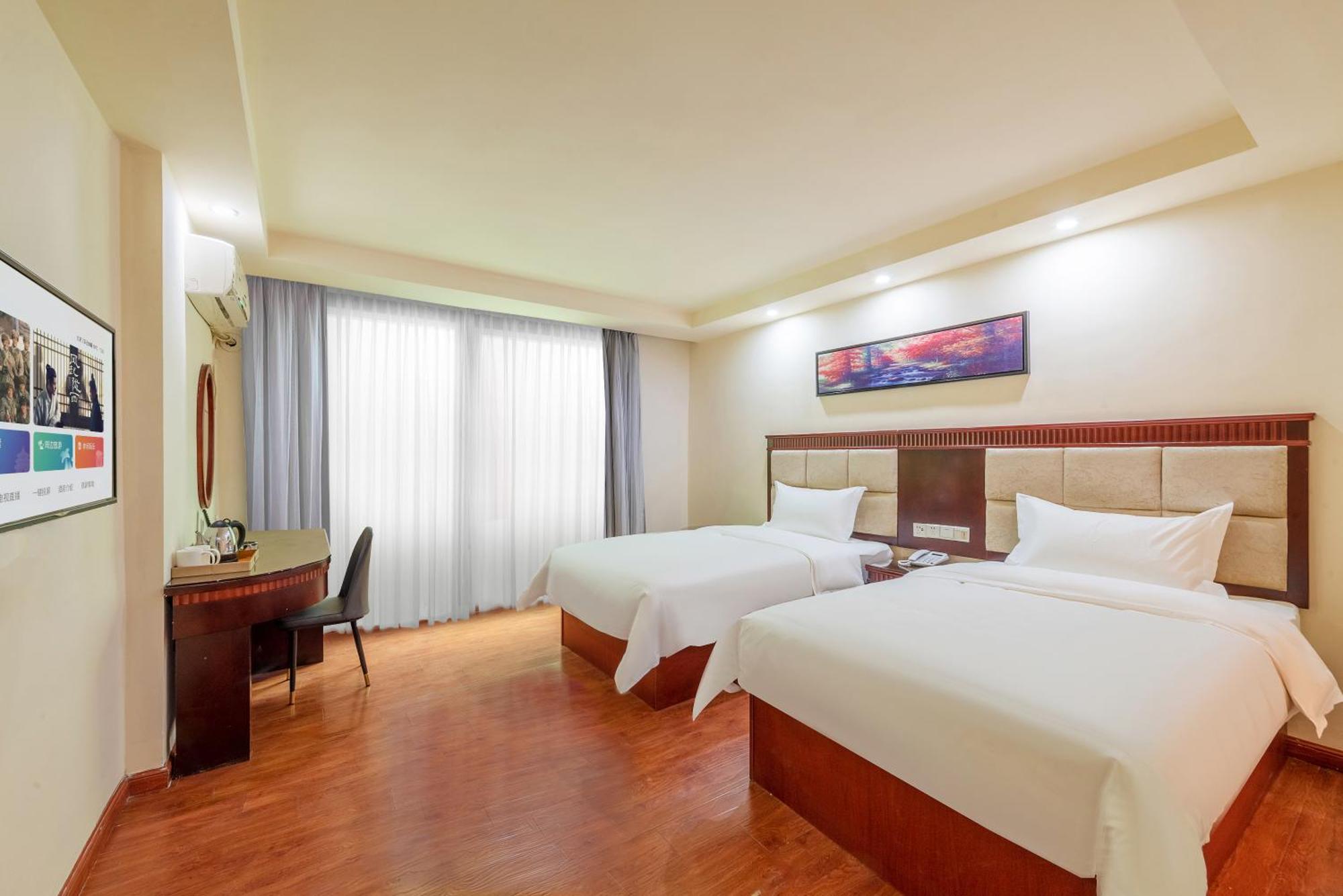 Huahang Hotel - Guangzhou Baiyun International Airport - Free Airport Shuttle Bus Екстериор снимка