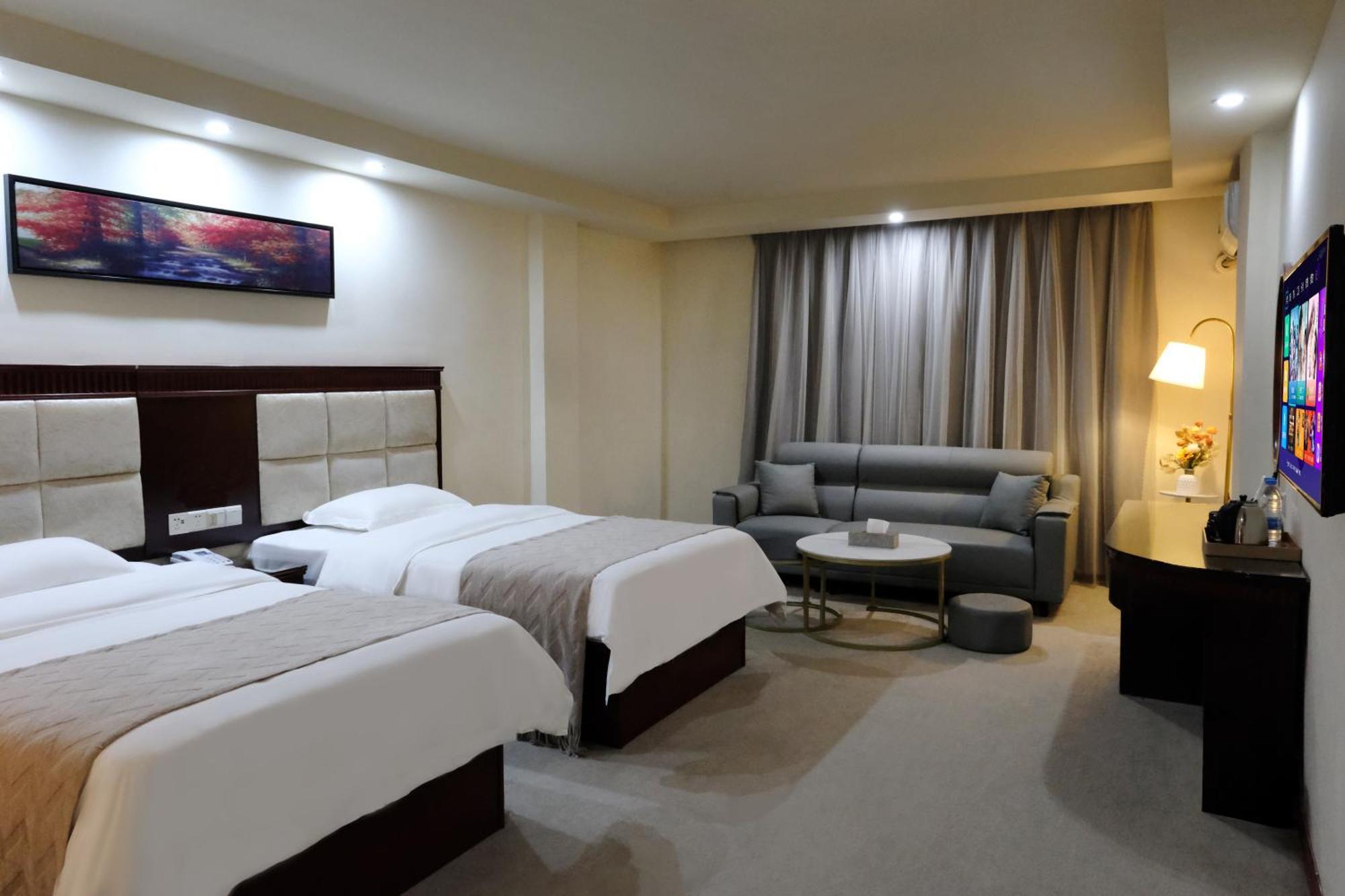 Huahang Hotel - Guangzhou Baiyun International Airport - Free Airport Shuttle Bus Екстериор снимка
