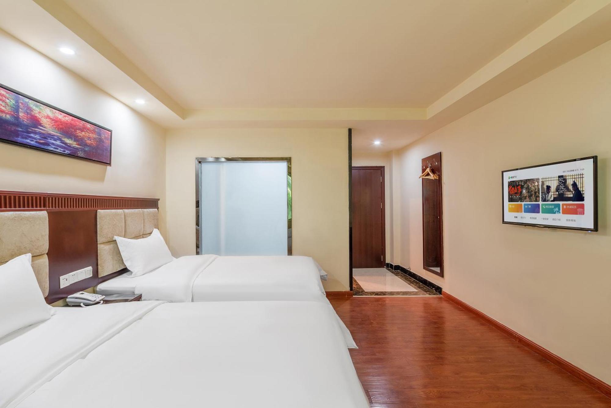 Huahang Hotel - Guangzhou Baiyun International Airport - Free Airport Shuttle Bus Екстериор снимка