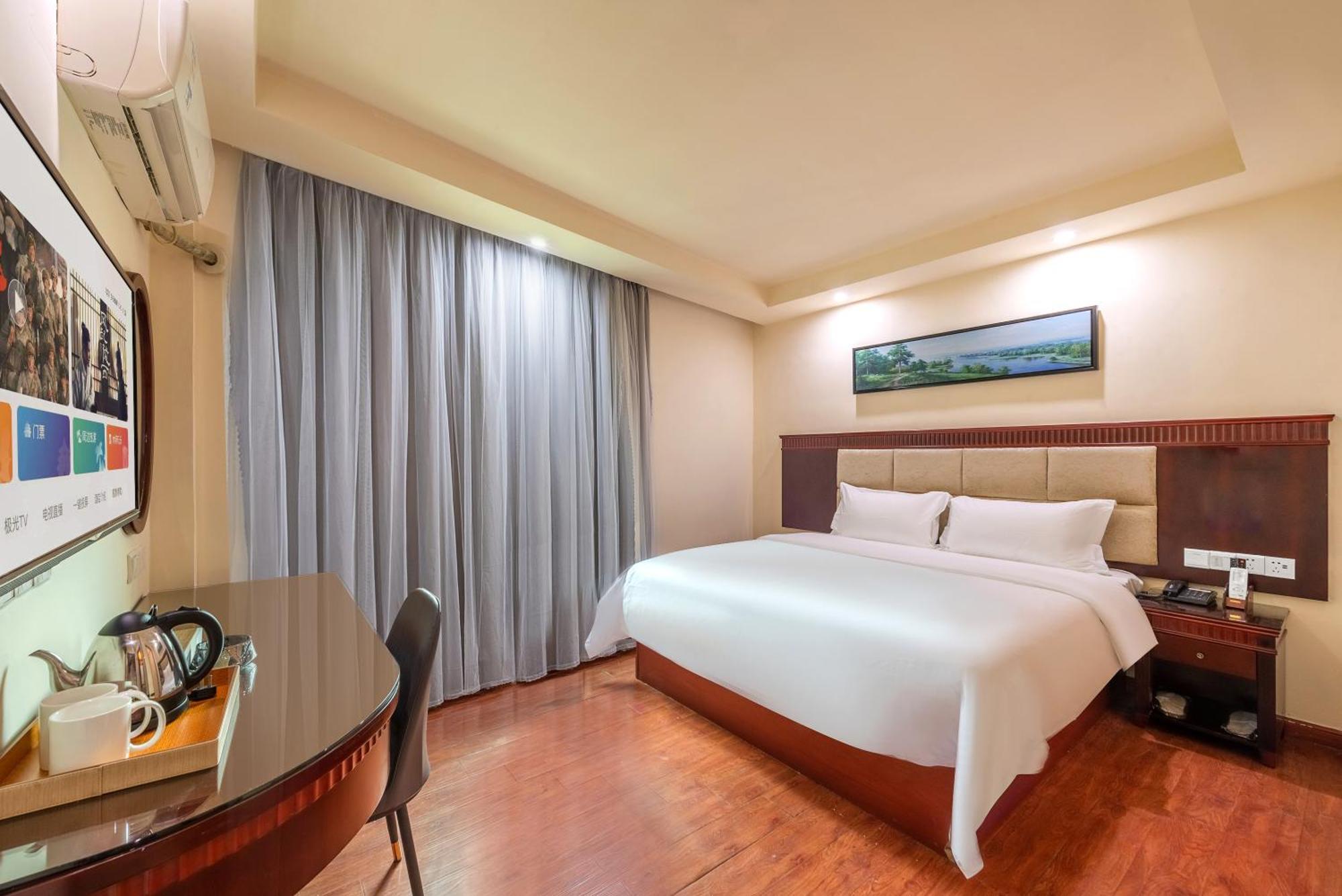 Huahang Hotel - Guangzhou Baiyun International Airport - Free Airport Shuttle Bus Екстериор снимка